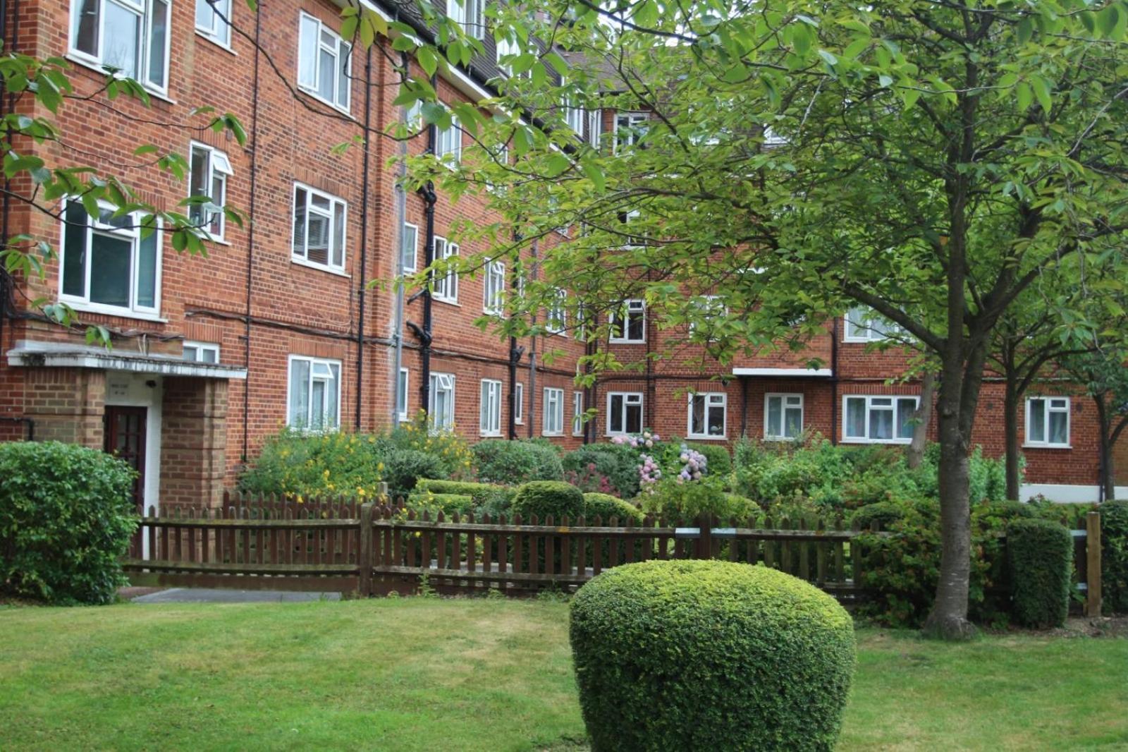 Wonderful Apartment In Wembley London Exterior photo